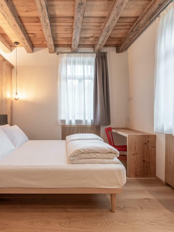Alla Stazion Locanda Nelle Dolomiti ピエーヴェ・ディ・カドーレ エクステリア 写真