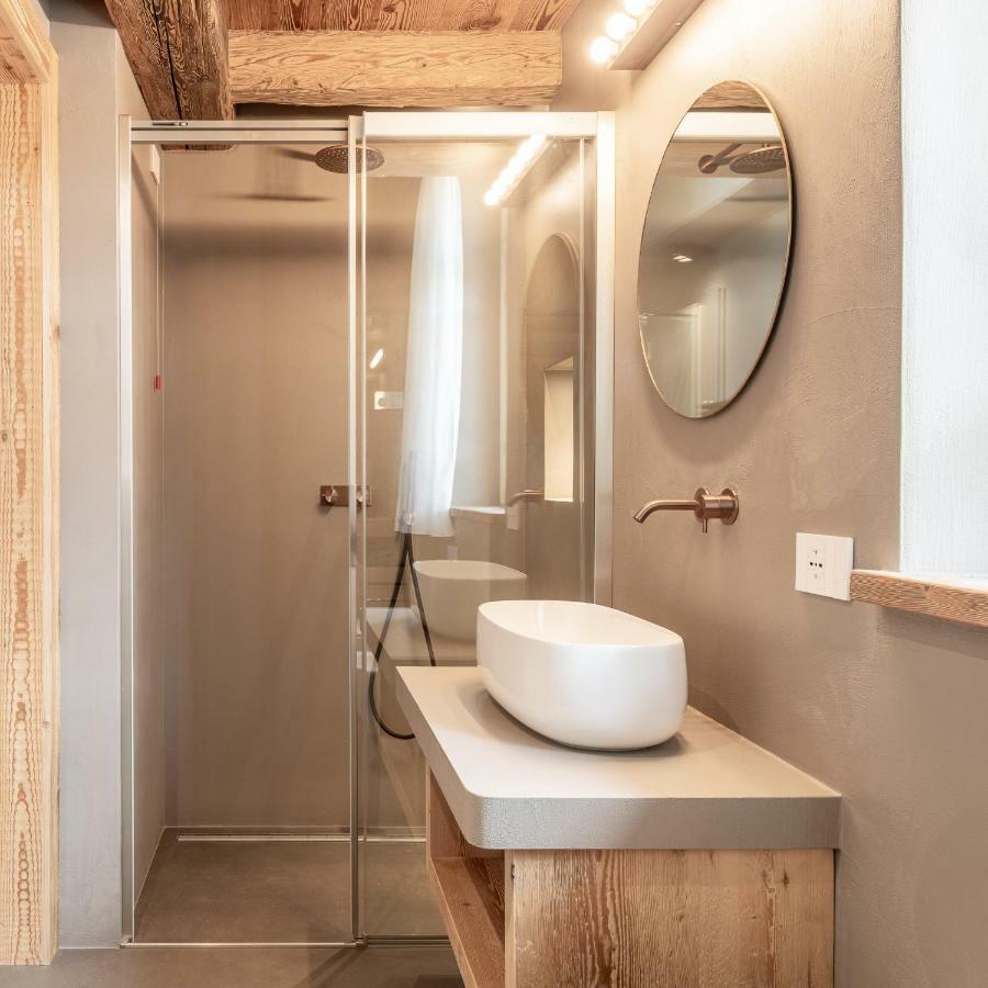 Alla Stazion Locanda Nelle Dolomiti ピエーヴェ・ディ・カドーレ エクステリア 写真