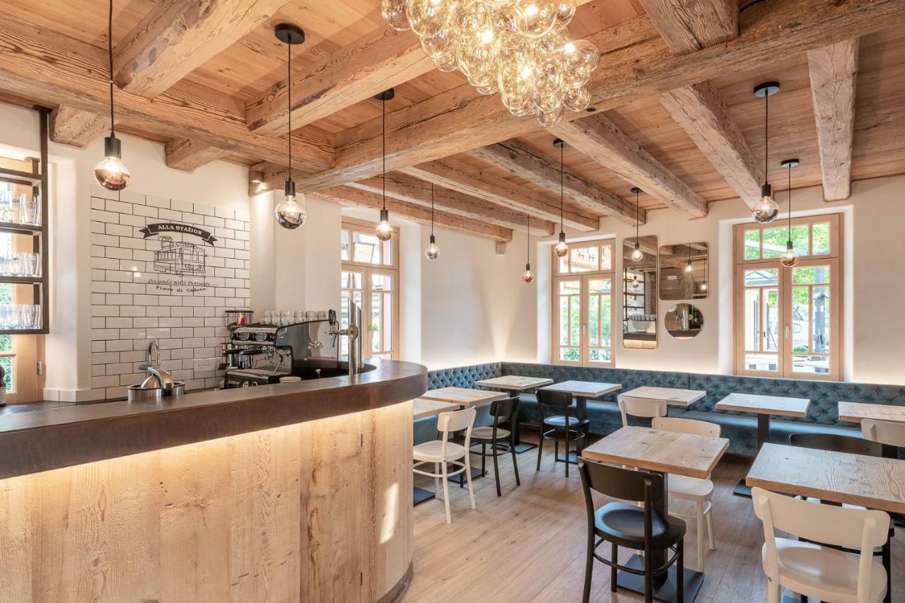 Alla Stazion Locanda Nelle Dolomiti ピエーヴェ・ディ・カドーレ エクステリア 写真