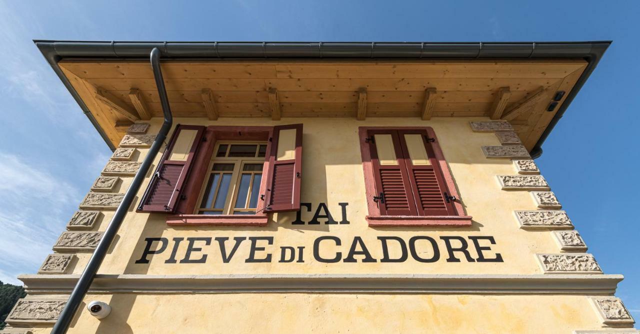 Alla Stazion Locanda Nelle Dolomiti ピエーヴェ・ディ・カドーレ エクステリア 写真